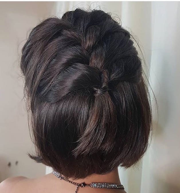 penteados com trancas para noivas de cabelo curto 5